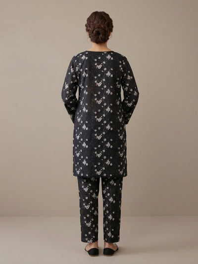 Monochrome 2-Piece Stitched